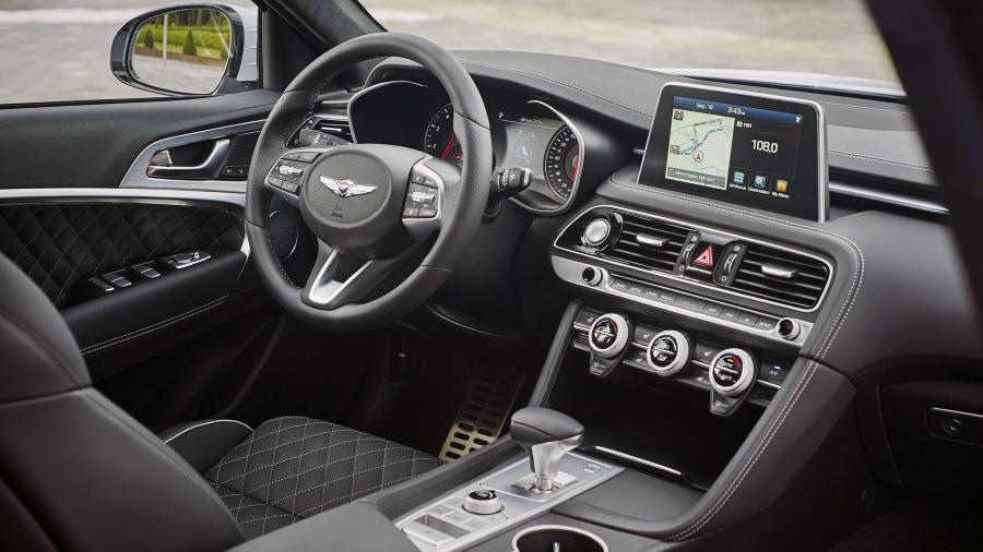 Интерьер Genesis G70 3.3T 2017 года  (KR) (фото 8 из 86)